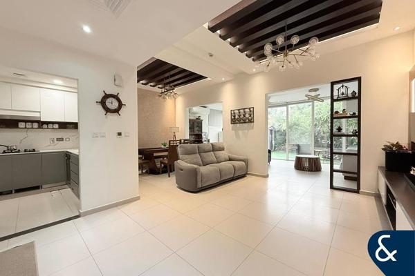 UPGRADED | BEST VALUE | 3+Maids | Arabella